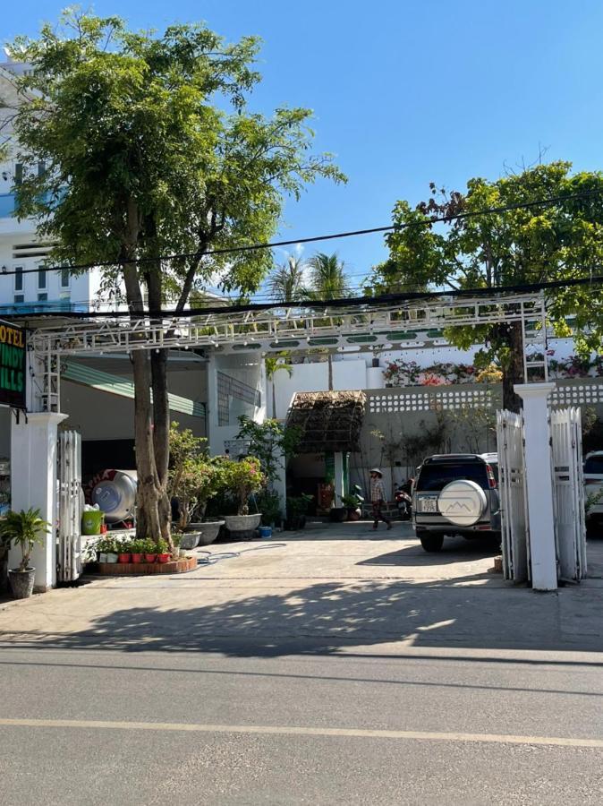 Windy Hills Hotel Mui Ne Bagian luar foto